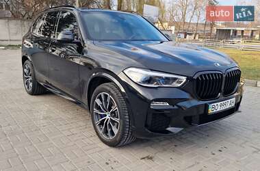 Внедорожник / Кроссовер BMW X5 2019 в 