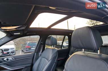 Внедорожник / Кроссовер BMW X5 2019 в 