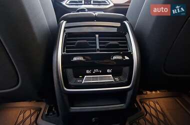 Внедорожник / Кроссовер BMW X5 2019 в 