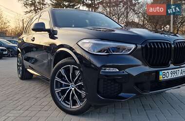 Внедорожник / Кроссовер BMW X5 2019 в 