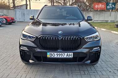 Внедорожник / Кроссовер BMW X5 2019 в 