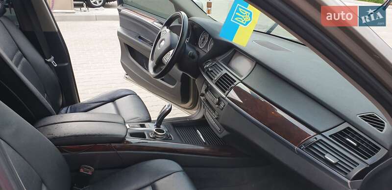 Внедорожник / Кроссовер BMW X5 2010 в Боярке