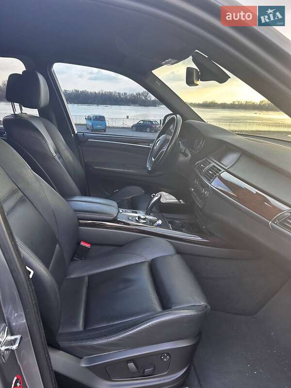 Внедорожник / Кроссовер BMW X5 2009 в Кременчуге