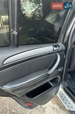 Внедорожник / Кроссовер BMW X5 2004 в Рокитном