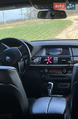 Позашляховик / Кросовер BMW X5 2012 в 