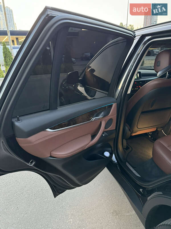 Позашляховик / Кросовер BMW X5 2014 в Дніпрі