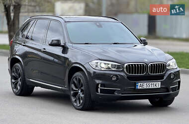 Позашляховик / Кросовер BMW X5 2014 в 