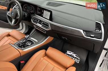 Позашляховик / Кросовер BMW X5 2021 в 