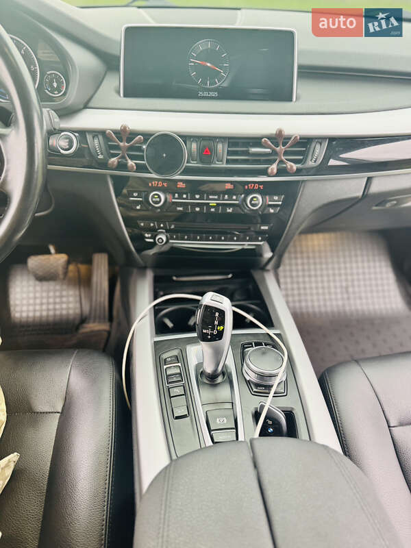 Внедорожник / Кроссовер BMW X5 2016 в Днепре