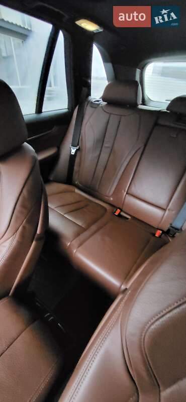 Позашляховик / Кросовер BMW X5 2015 в Тернополі