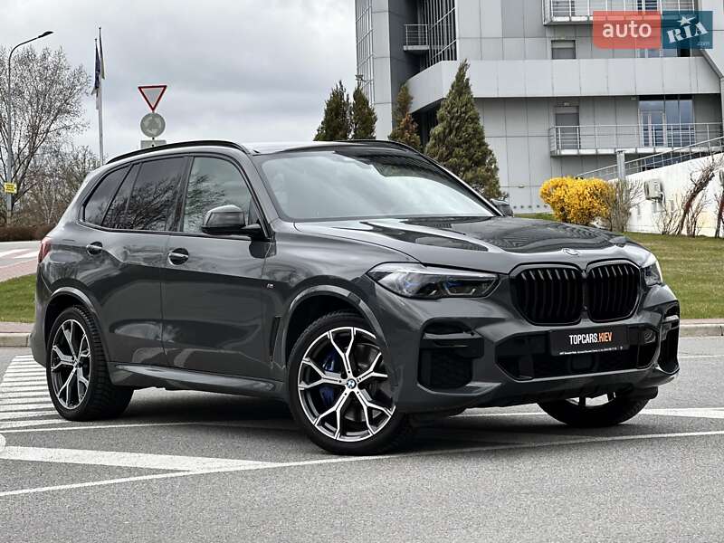 Внедорожник / Кроссовер BMW X5 2021 в Киеве