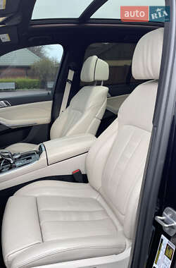 Внедорожник / Кроссовер BMW X5 2020 в 