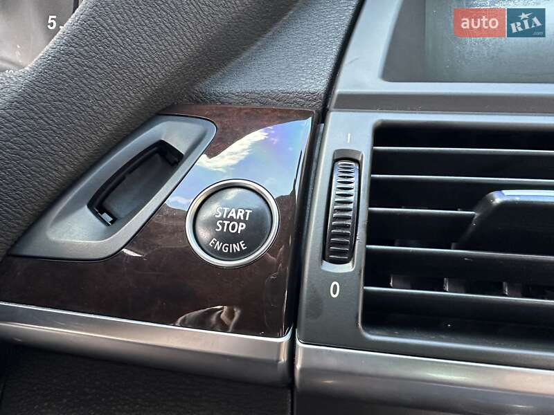 Позашляховик / Кросовер BMW X5 2011 в Києві
