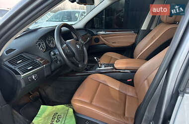 Внедорожник / Кроссовер BMW X5 2010 в 