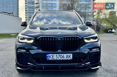 Позашляховик / Кросовер BMW X5 2018 в 