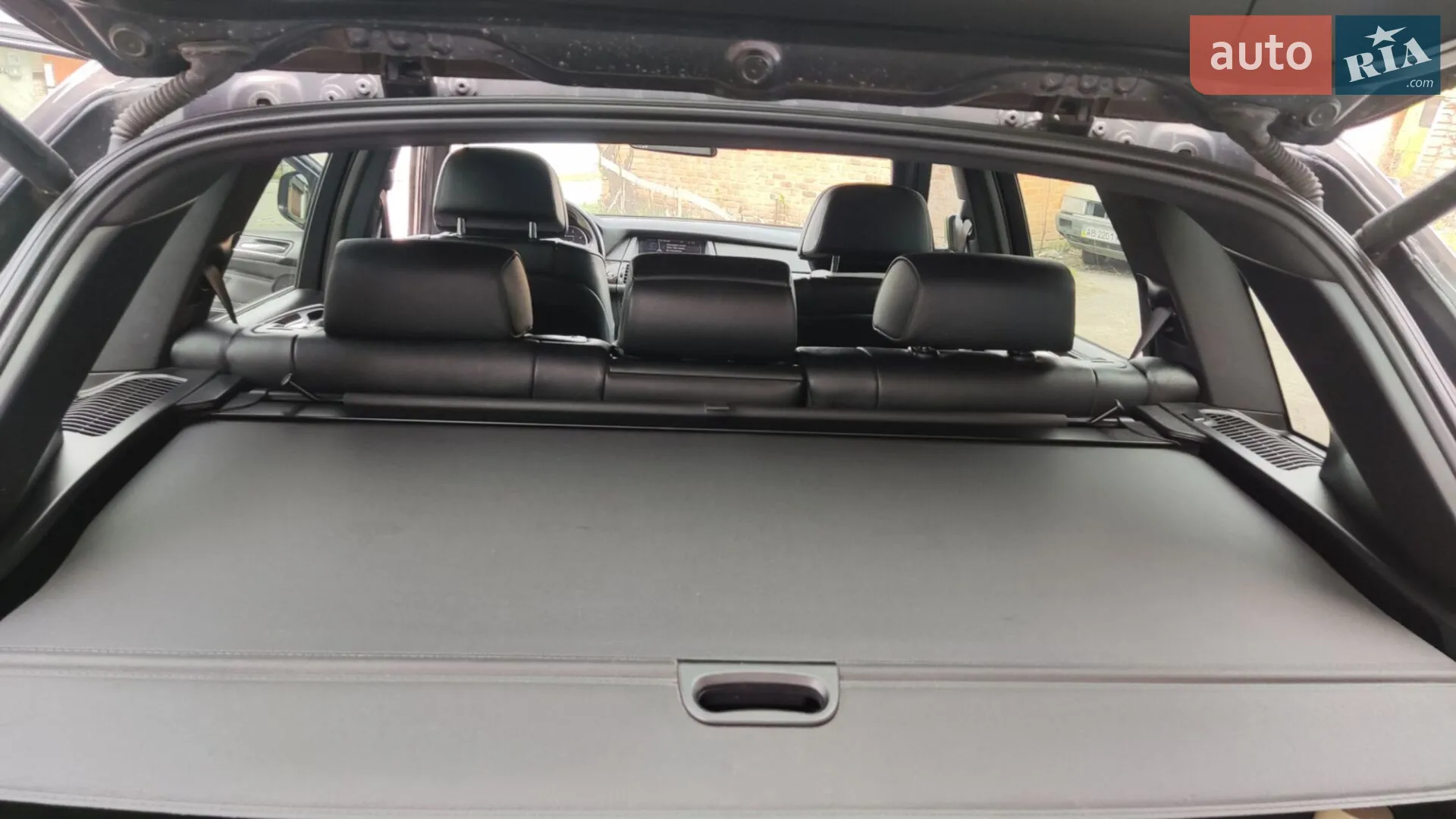 2011 BMW X5 - мініатюра 21