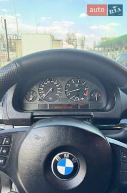 Внедорожник / Кроссовер BMW X5 2004 в 