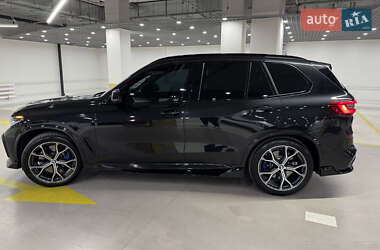 Позашляховик / Кросовер BMW X5 2019 в 