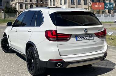 Позашляховик / Кросовер BMW X5 2016 в 