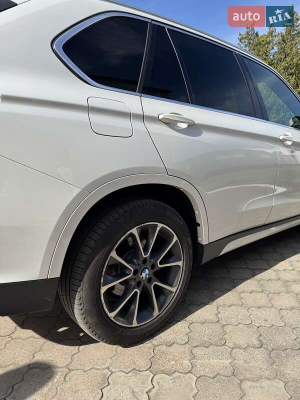 Внедорожник / Кроссовер BMW X5 2016 в Одессе