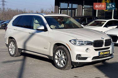 Внедорожник / Кроссовер BMW X5 2014 в Черновцах