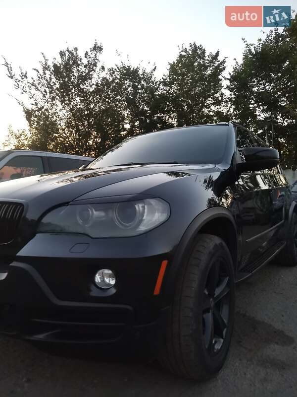 Внедорожник / Кроссовер BMW X5 2007 в 
