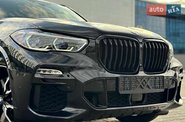 Позашляховик / Кросовер BMW X5 2019 в 