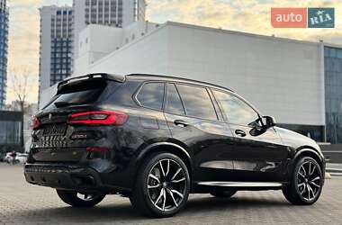 Позашляховик / Кросовер BMW X5 2019 в 