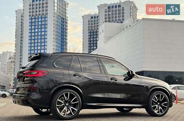 Позашляховик / Кросовер BMW X5 2019 в 