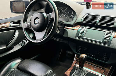 Позашляховик / Кросовер BMW X5 2006 в 