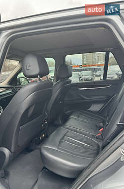 Внедорожник / Кроссовер BMW X5 2015 в 