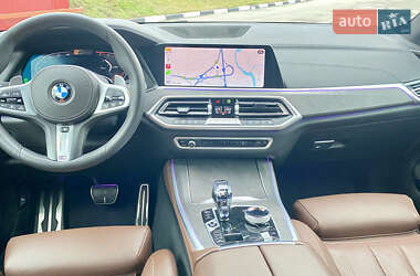 Позашляховик / Кросовер BMW X5 2021 в 