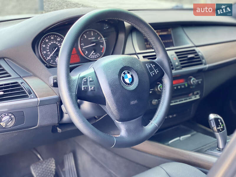 Внедорожник / Кроссовер BMW X5 2008 в Мукачево