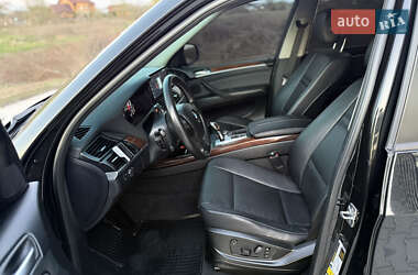 Внедорожник / Кроссовер BMW X5 2010 в 