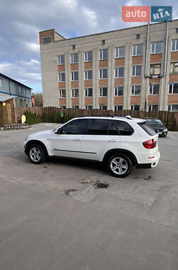 Внедорожник / Кроссовер BMW X5 2012 в 