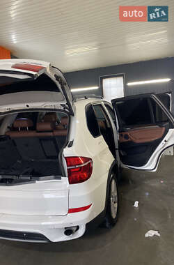 Внедорожник / Кроссовер BMW X5 2012 в 