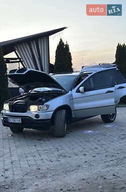 Внедорожник / Кроссовер BMW X5 2003 в 