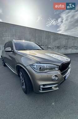 Позашляховик / Кросовер BMW X5 2017 в 