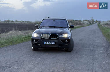 Позашляховик / Кросовер BMW X5 2009 в 