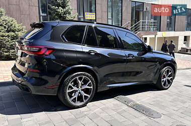 Позашляховик / Кросовер BMW X5 2022 в 