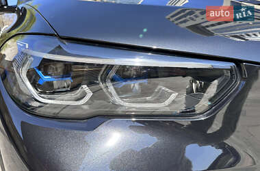 Позашляховик / Кросовер BMW X5 2022 в 