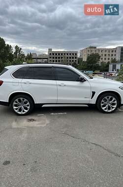 Внедорожник / Кроссовер BMW X5 2015 в 