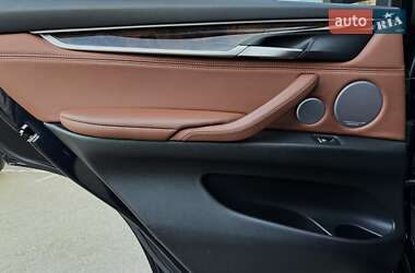 Внедорожник / Кроссовер BMW X5 2015 в 