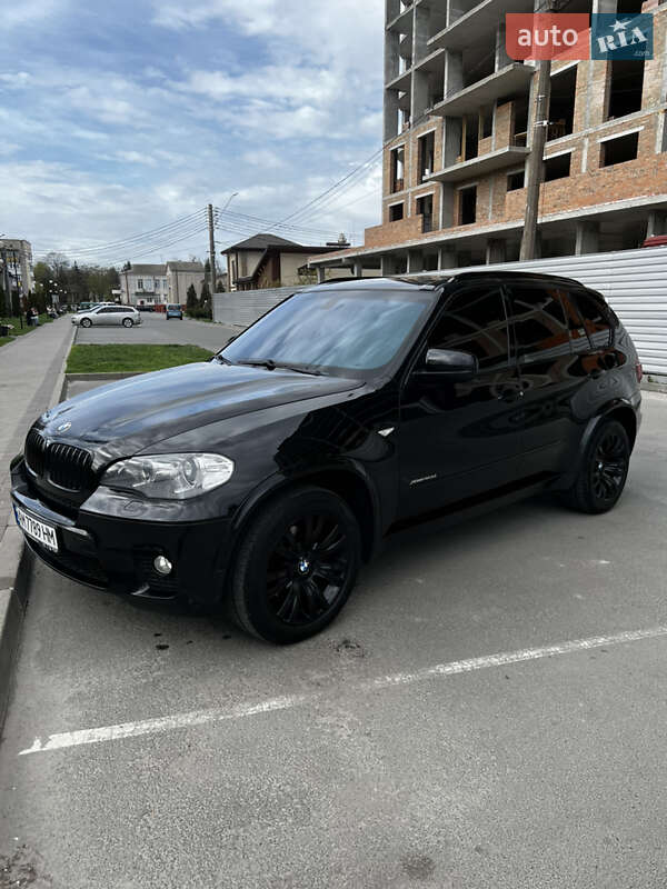 Позашляховик / Кросовер BMW X5 2010 в 