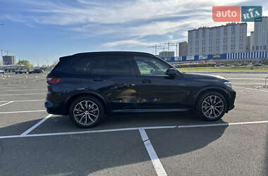 Внедорожник / Кроссовер BMW X5 2022 в 