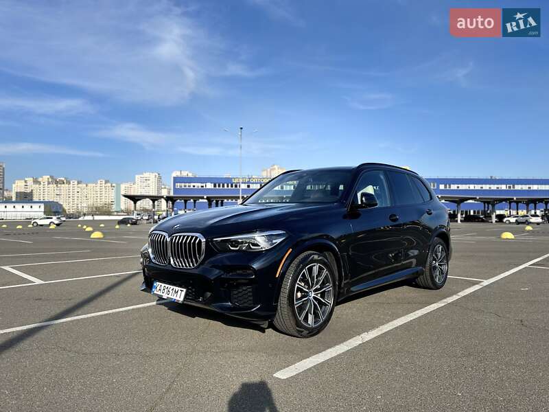 Внедорожник / Кроссовер BMW X5 2022 в 