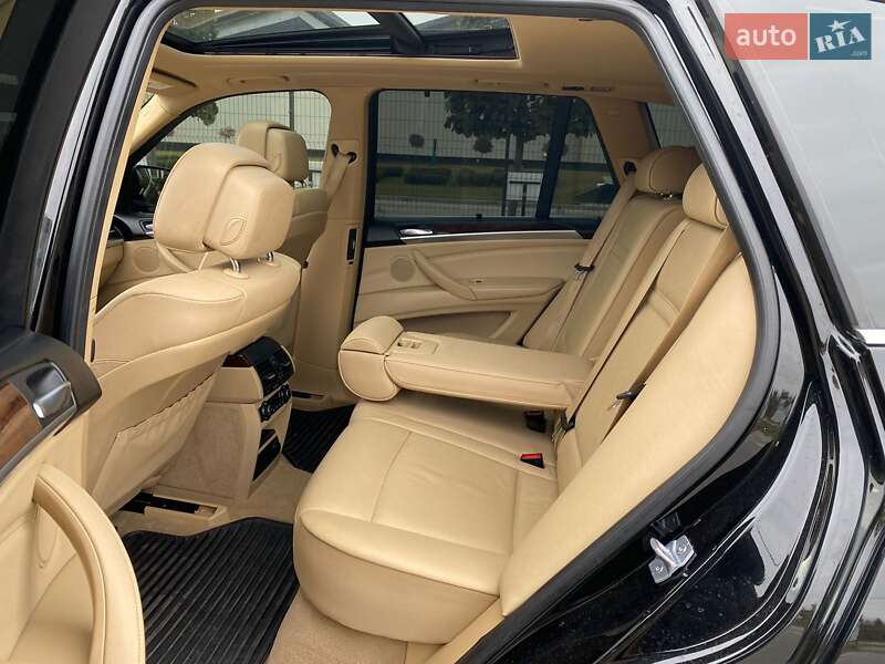 Позашляховик / Кросовер BMW X5 2013 в Бродах