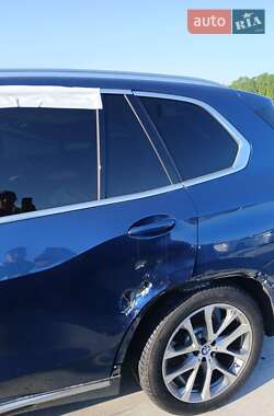 Позашляховик / Кросовер BMW X5 2020 в 