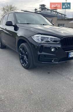 Внедорожник / Кроссовер BMW X5 2016 в 