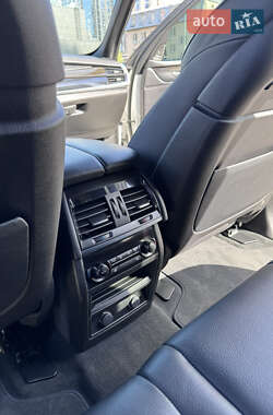 Позашляховик / Кросовер BMW X5 2014 в 
